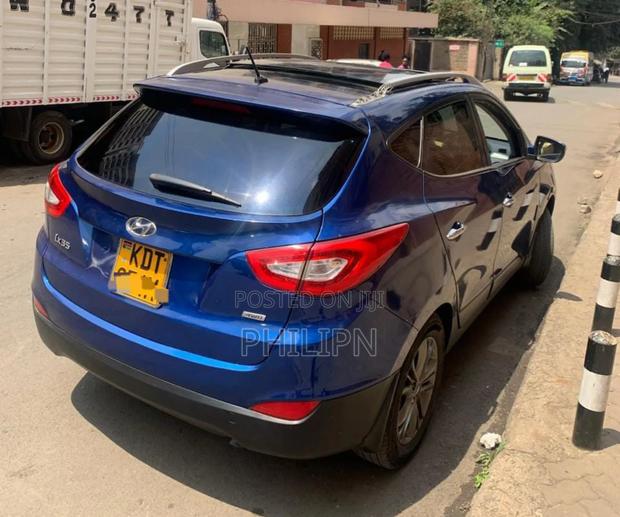 Hyundai Tucson 2015 Blue