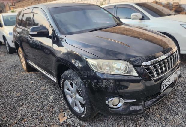 Toyota Vanguard 2010 Black