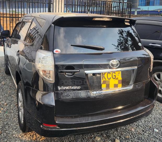 Toyota Vanguard 2010 Black