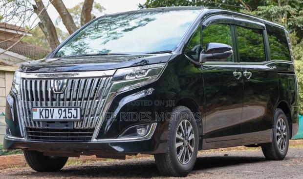 Toyota Esquire 2018 Matt Black