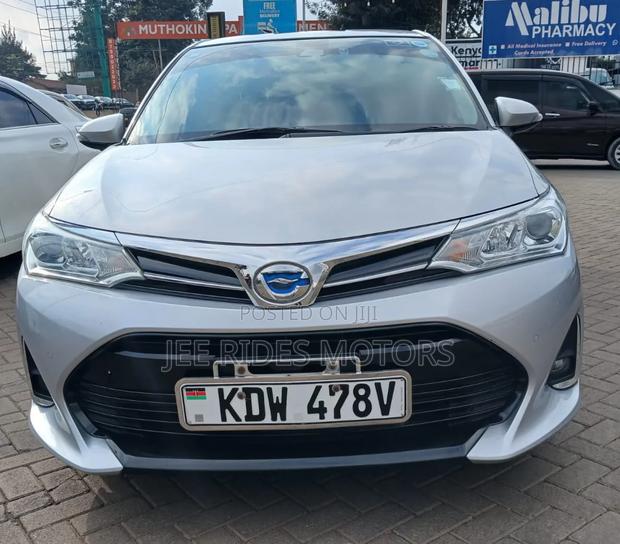 Toyota Axio 2018 Silver
