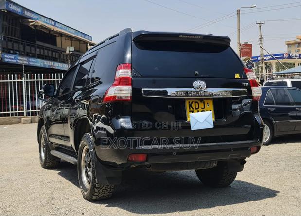 Toyota Land Cruiser Prado 2017 Off white