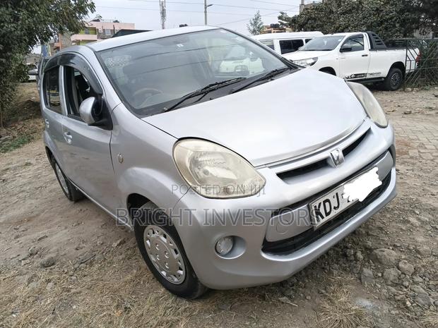 Toyota Passo 2015 Silver