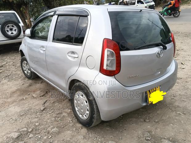 Toyota Passo 2015 Silver