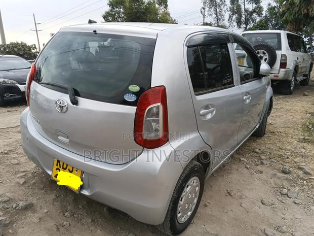Toyota Passo 2015 Silver