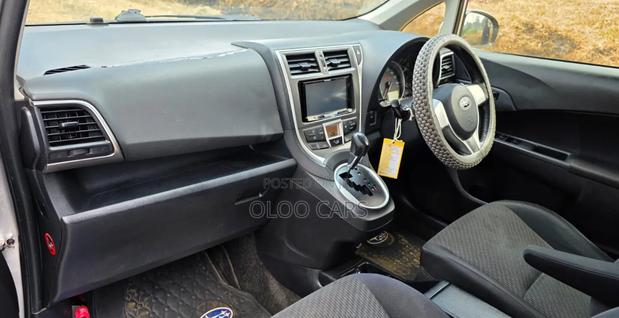 Subaru Trezia 2014 Silver