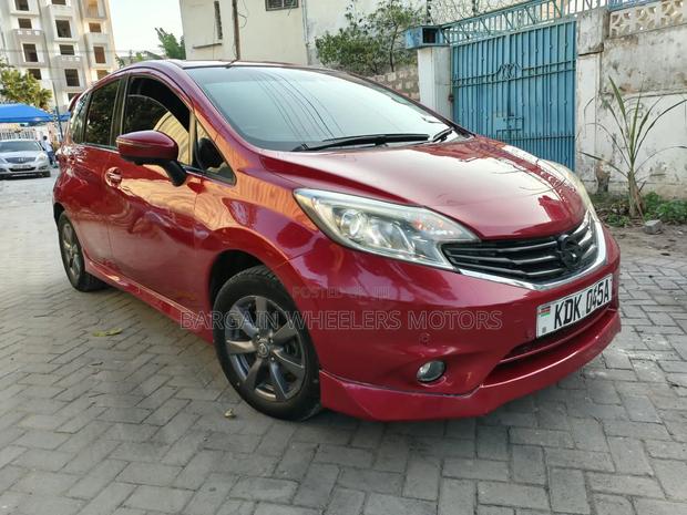 Nissan Note 2016 Red