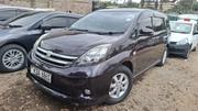 Toyota ISIS 2013 Purple for sale