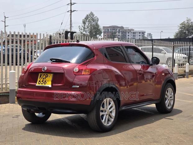 Nissan Juke 2011 Maroon