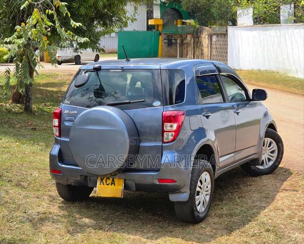 Toyota Rush 1.5 AWD 2008 Blue