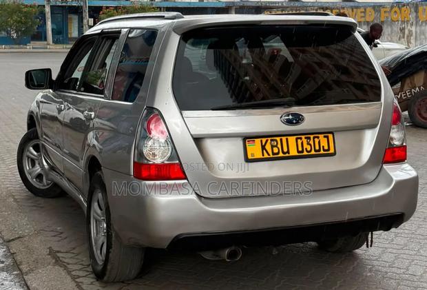 Subaru Forester 2006 Silver
