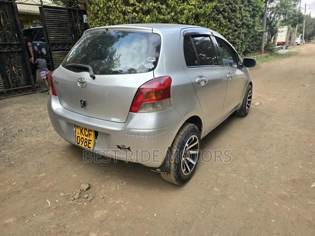 Toyota Vitz 1.3 FWD 5dr 2008 Silver