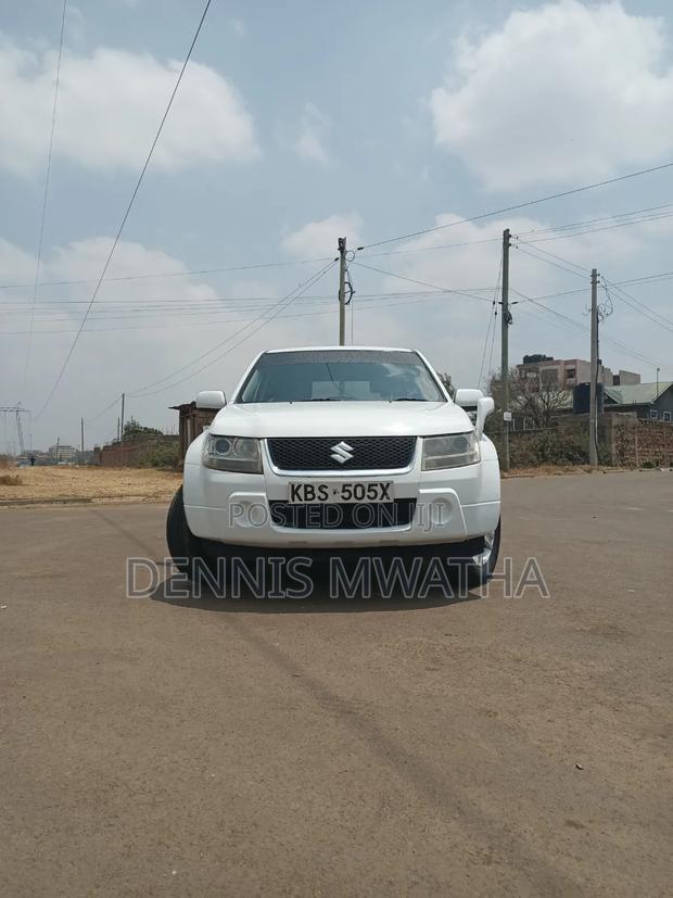 Suzuki Escudo 2007 White