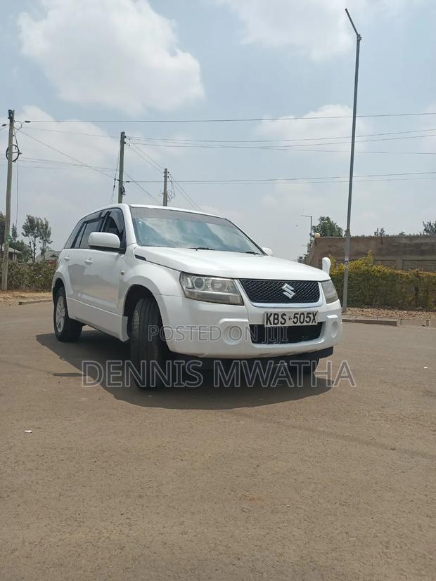 Suzuki Escudo 2007 White