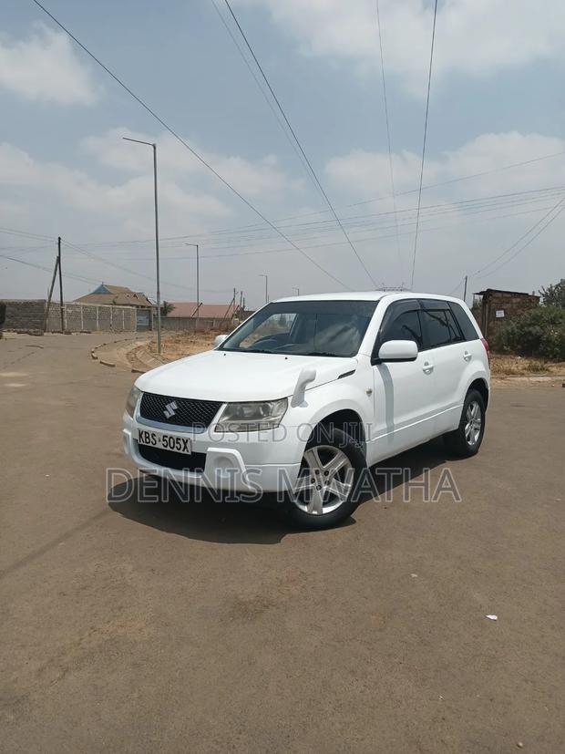 Suzuki Escudo 2007 White