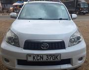 Toyota Rush 2010 White for sale