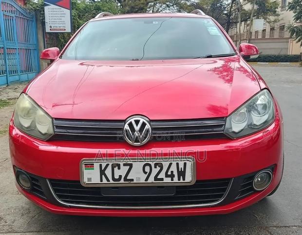Volkswagen Golf 2013 Red