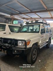 Toyota Land Cruiser 2021 White for sale