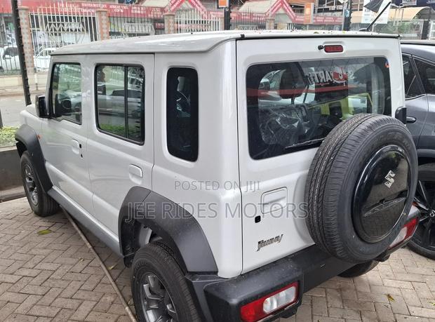 Suzuki Jimny 2025 White
