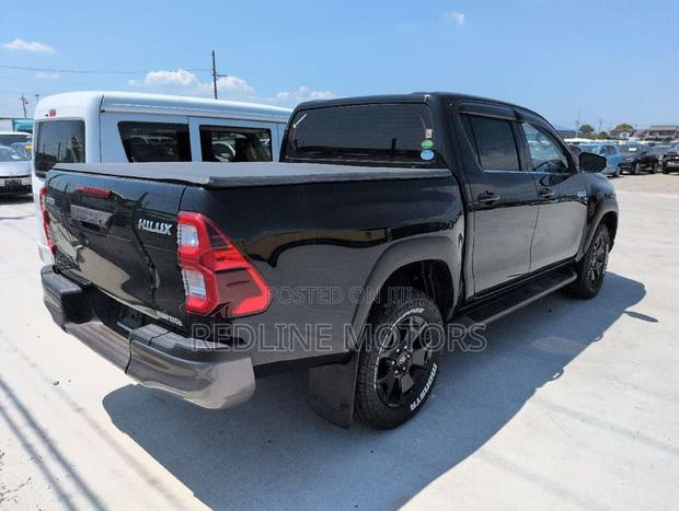 Toyota Hilux 2.4 Diesel 2020 Black