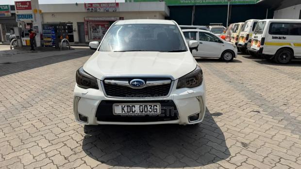 Subaru Forester 2014 Off white