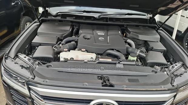 Toyota Land Cruiser 2025 Gray