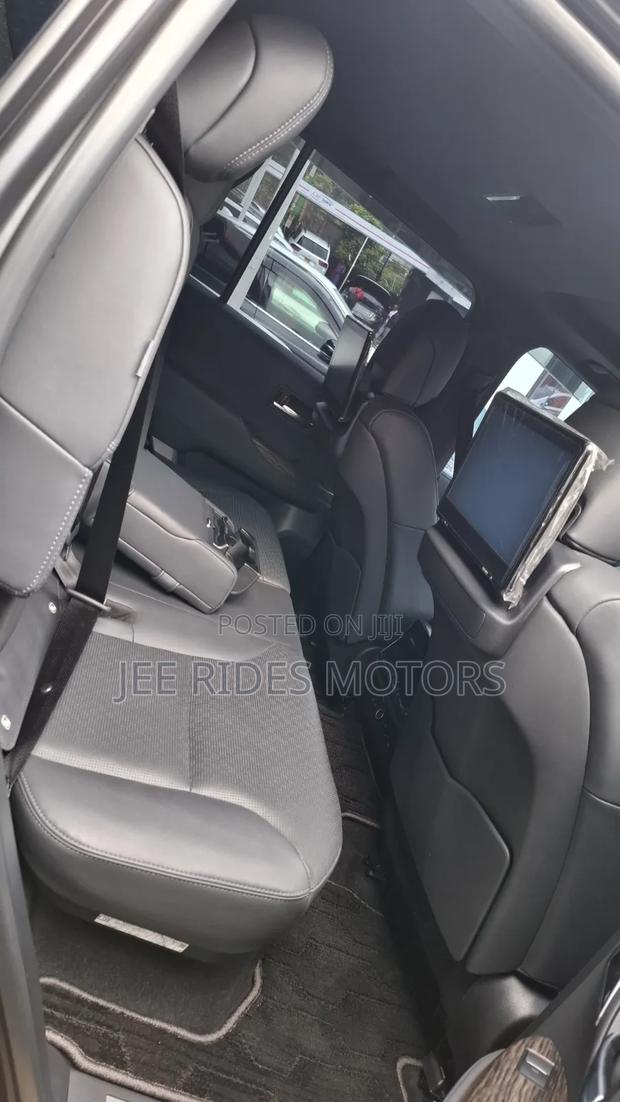 Toyota Land Cruiser 2025 Gray