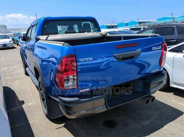 Toyota Hilux 2.4 Diesel 2020 Blue