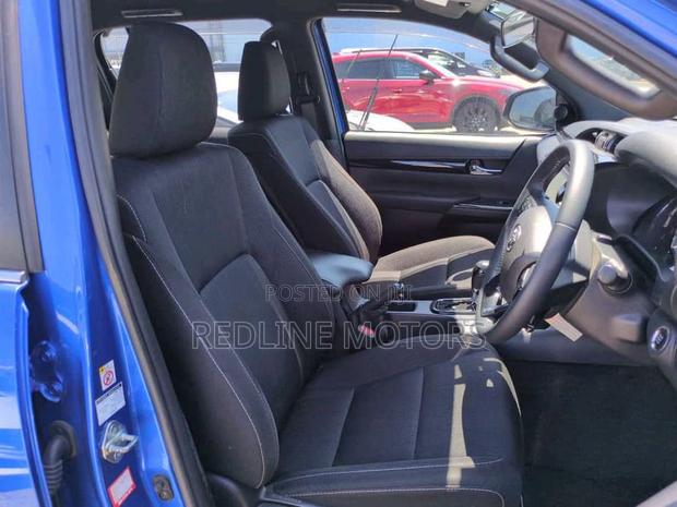 Toyota Hilux 2.4 Diesel 2020 Blue