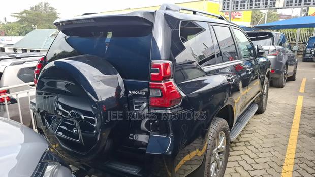Toyota Land Cruiser Prado 2021 Black