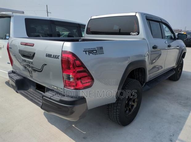 Toyota Hilux 2.4 Diesel 2020 Silver