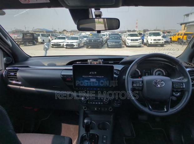 Toyota Hilux 2.4 Diesel 2020 Silver