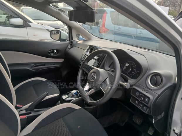 Nissan Note 2019 Silver