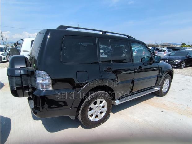 Mitsubishi Pajero V80 3.2 DI-D 2019 Black