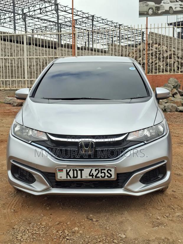Honda Fit 2018 Silver