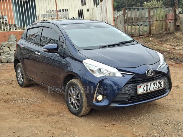 Toyota Vitz 2018 Blue