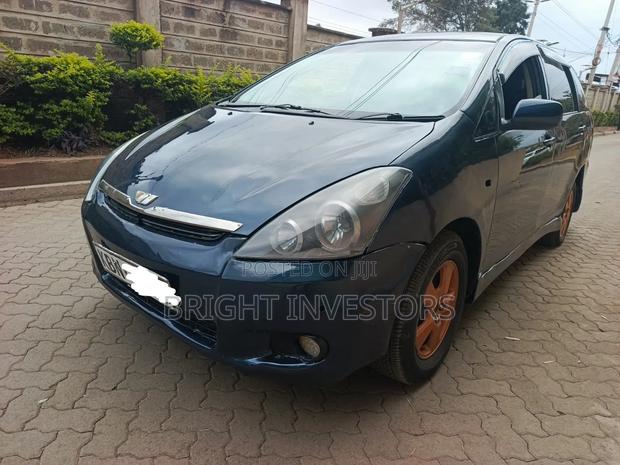 Toyota Wish 2006 Blue