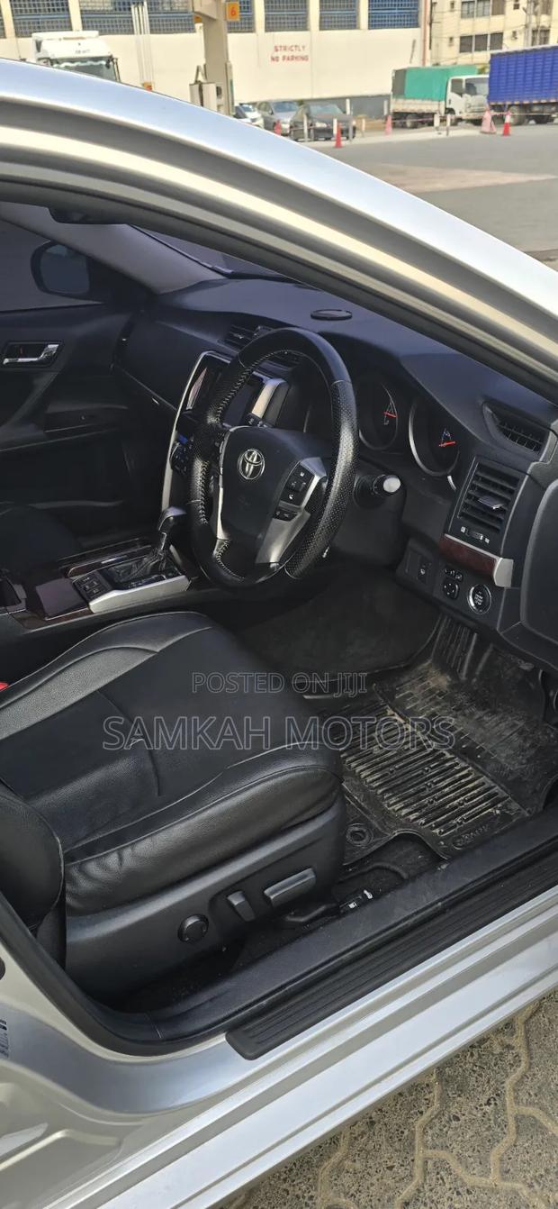 Toyota Mark X 2018 Silver