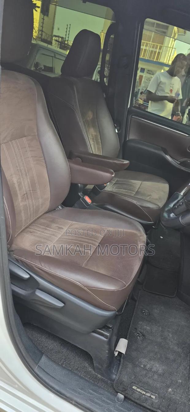 Toyota Esquire 2019 White
