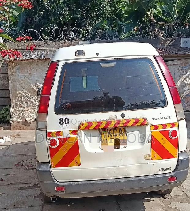 Toyota TownAce 2006 White