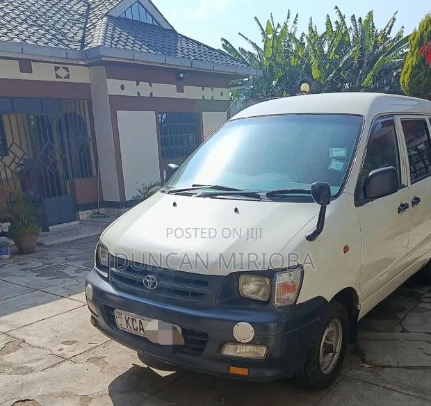 Toyota TownAce 2006 White