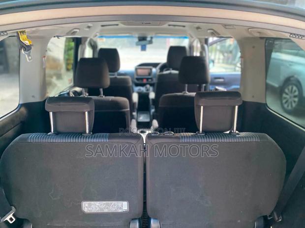 Toyota Noah 2018 Black