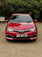 Toyota Auris 2016 Red for sale