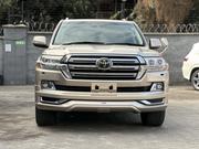 Toyota Land Cruiser 4.6 V8 ZX 2019 Gold for sale