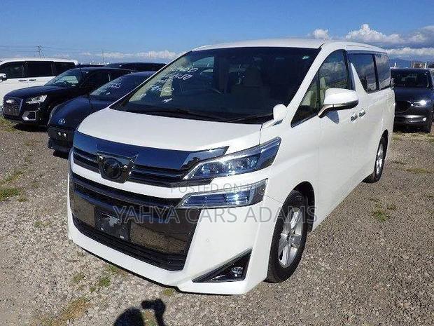 Toyota Vellfire 2019 Pearl