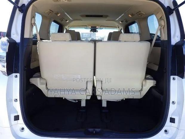 Toyota Vellfire 2019 Pearl