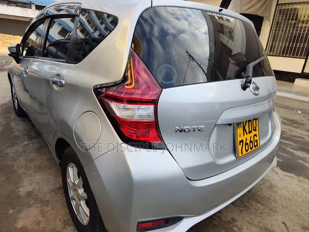 Nissan Note 2017 Silver