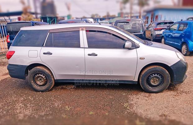 Nissan Advan 2017 Silver