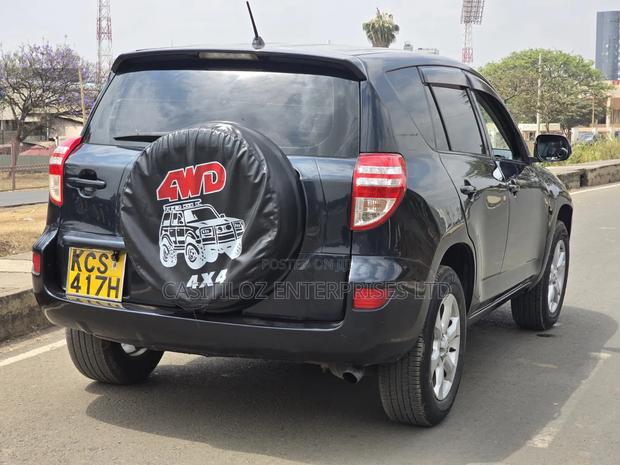 Toyota RAV4 2011 Black