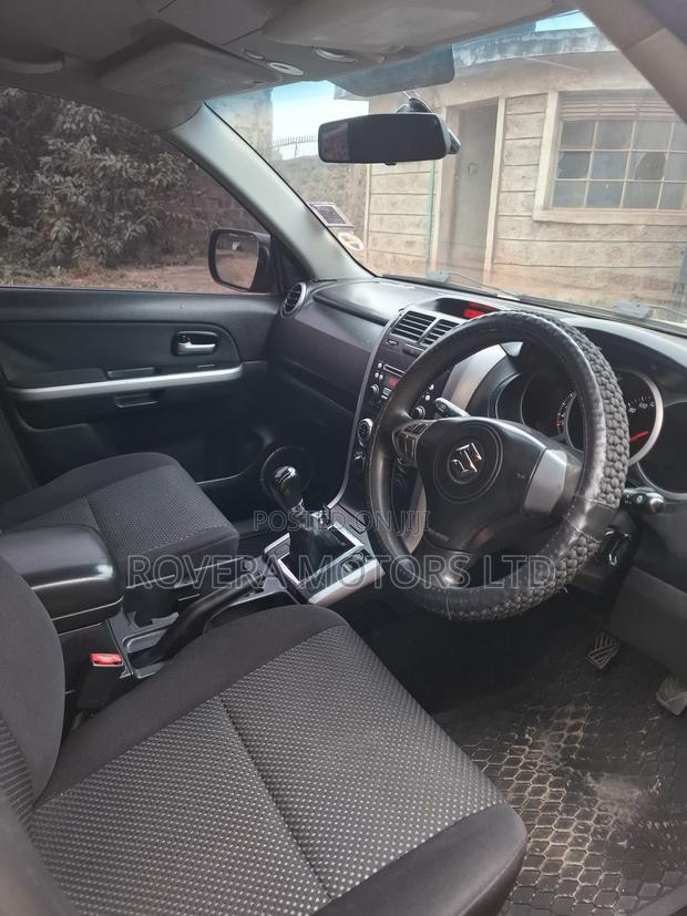 Suzuki Grand Vitara 2006 Beige